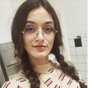 Meet your Posher, Alana